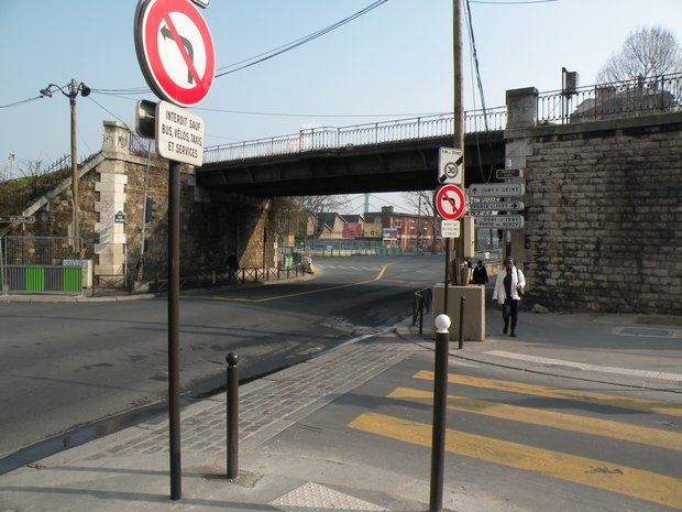  pont sur la rue de Patay